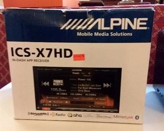 Alpine ICS-X7HD