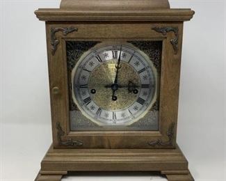mantel clock 