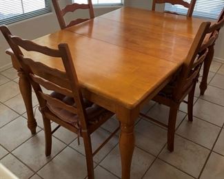 Great Dining Table w 4 Ladderback Chairs and Leaf (shown w leaf in)