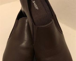 Men's (Sz 8 1/2) and Women's (6-7 1/2) Shoes