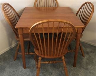 Dining Table w/o Leaf