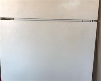 Refrigerator/Freezer