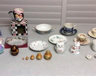 FMF051 Fine China and Other Collectibles 