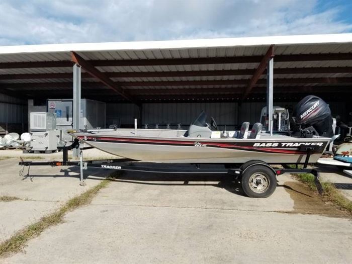 2012 Bass Tracker Pro 165 Fishing Boat