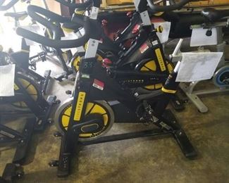 LiveStrong Indoor Cycling Bike
