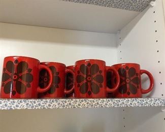 Retro mugs