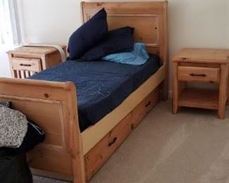 All oak bed set $100