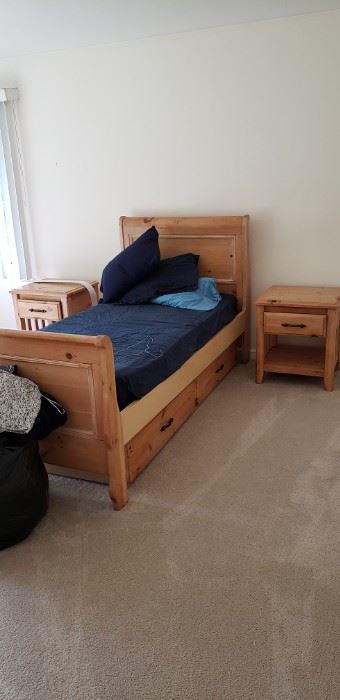 All oak bed set $100