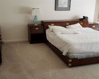 Hendrodon master bedroom set with pillar draws $200