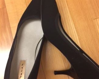 Tahari black kitten heels  size 6.5 for $25