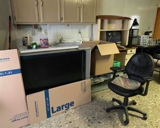 Projection TV and extra bulb