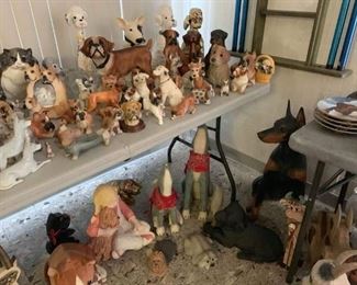 More figurines