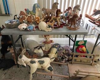 Horse and pig decor