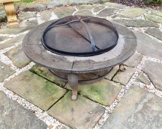 Fire Pit, comes with a vinyl cover