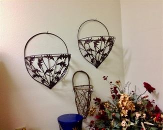 Wire Wall Hanging Containers
