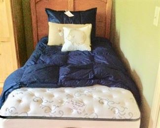 1 of 2 Twin Beds-Twin Head Board & Frame, and Beautyrest Twin Mattress Sets in Excellent Condition