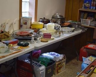 Kitchenware, Pots, Containers, & Kitchen Items