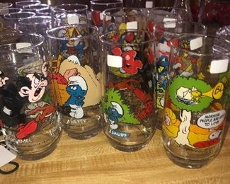 “Smurf” and Peanuts” collectible glasses