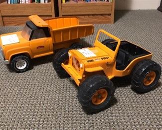 Tonka  dune buggy and dump truck