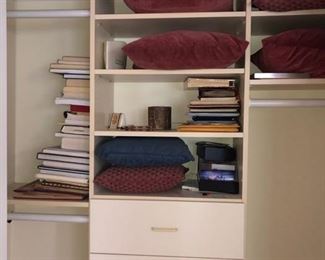 Linens, towels, tablecloths & pillows