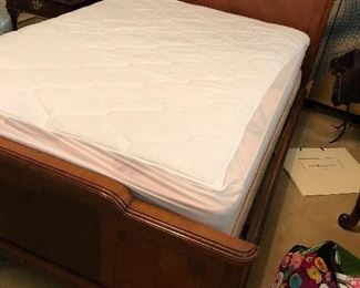 Sturdy bed and matress