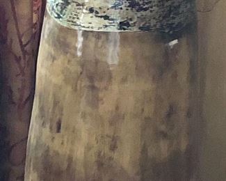 Ceramic dried plant urn