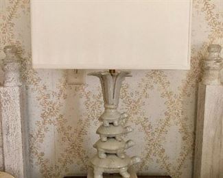 Turtle table lamp