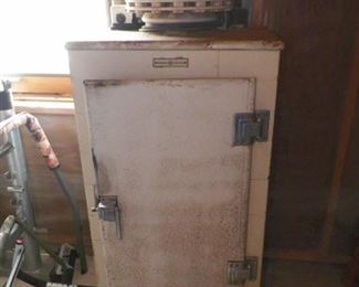 Antique 1930's GE Refrigerator