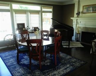 Italian High Gloss and Glass 60" Round Dining Set for 6