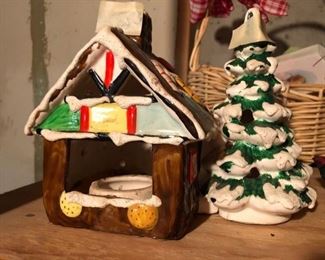 Xmas Cottage with Tree