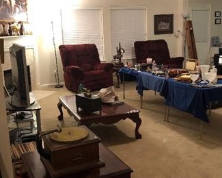 Chippendale style coffee table and end table