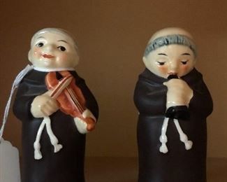 Hummel salt and pepper