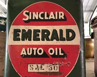 Sinclair oil can