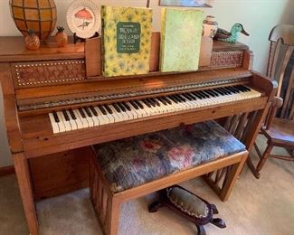 Story and Clark Piano