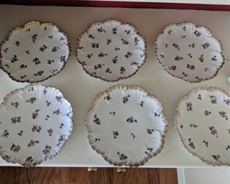 ANTIQUE LIMOGES HAND PAINTED VIOLET FLOWER OR LILAC FLOWERS,GOLD RIM PLATE