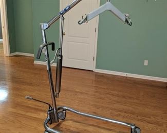 Invacare 9850 personal hydraulic patient body lift
