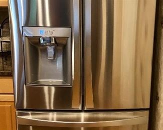 Kenmore Elite 73153 28.7 cu. ft. French Door Bottom Freezer Refrigerator – Stainless Steel