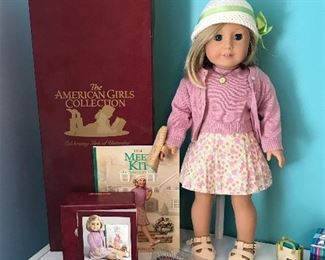 “Kit” American Girl Doll with Accessories & Outfits. 