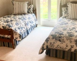 2 vintage twin Maple bed frames
And “likenew” Mattress Sets