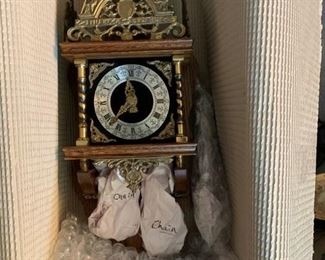 #75	Vintage Brass/Wood MuElk Syn Sin Globe Wall Clock Delft Sriking Hermle UCW	 $300.00 	