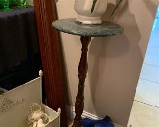 #3 round green marble top table $20.00
