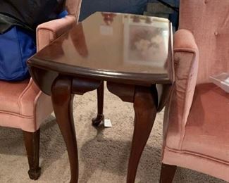 #8	queen Anne leg drop side end table 	 $75.00 
