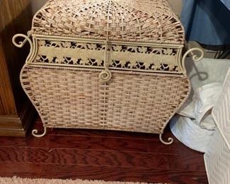 #24 metal white basket w lid Large $125