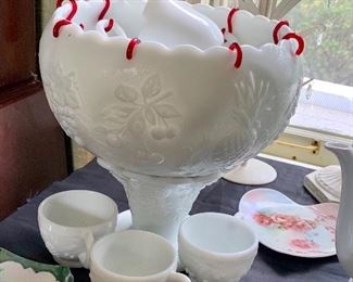 Beautiful milk glass punch bow w/12 cups, red cup hooks and ladle