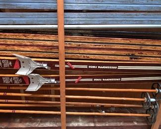 Snow skis