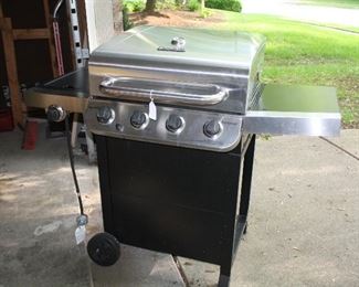 Char Broil Grill - Like new