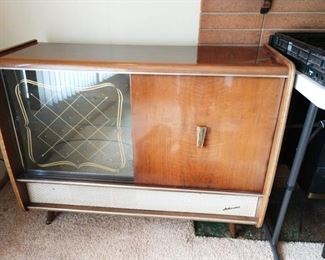 Living Room: Arkansas From Germany Model 4530/4531