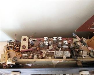 Living Room: Arkansas From Germany Model 4530/4531 Internal System (out)