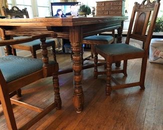 oak refractory table with 5 chairs