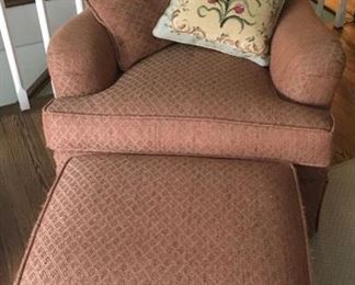 Nice Comfy Club Chair with Good Upholstery